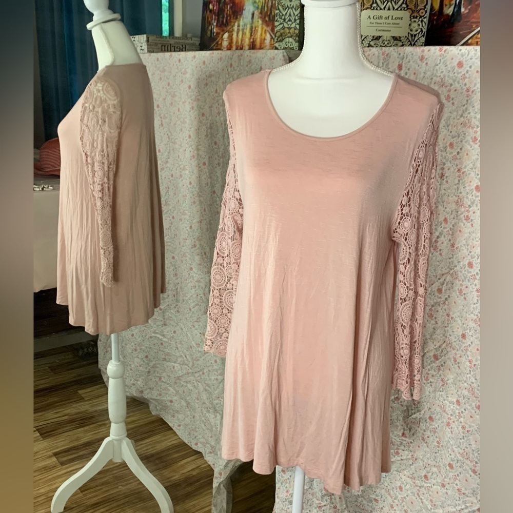Jodifl M Crochet Sleeve Lace Detail Tunic Blouse Pink Taupe